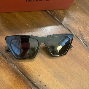 ILLESTEVA LISBON black/grey